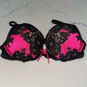 Victoria's Secret Bombshell Plunge Lace Floral bra in black and pink, size 34B.